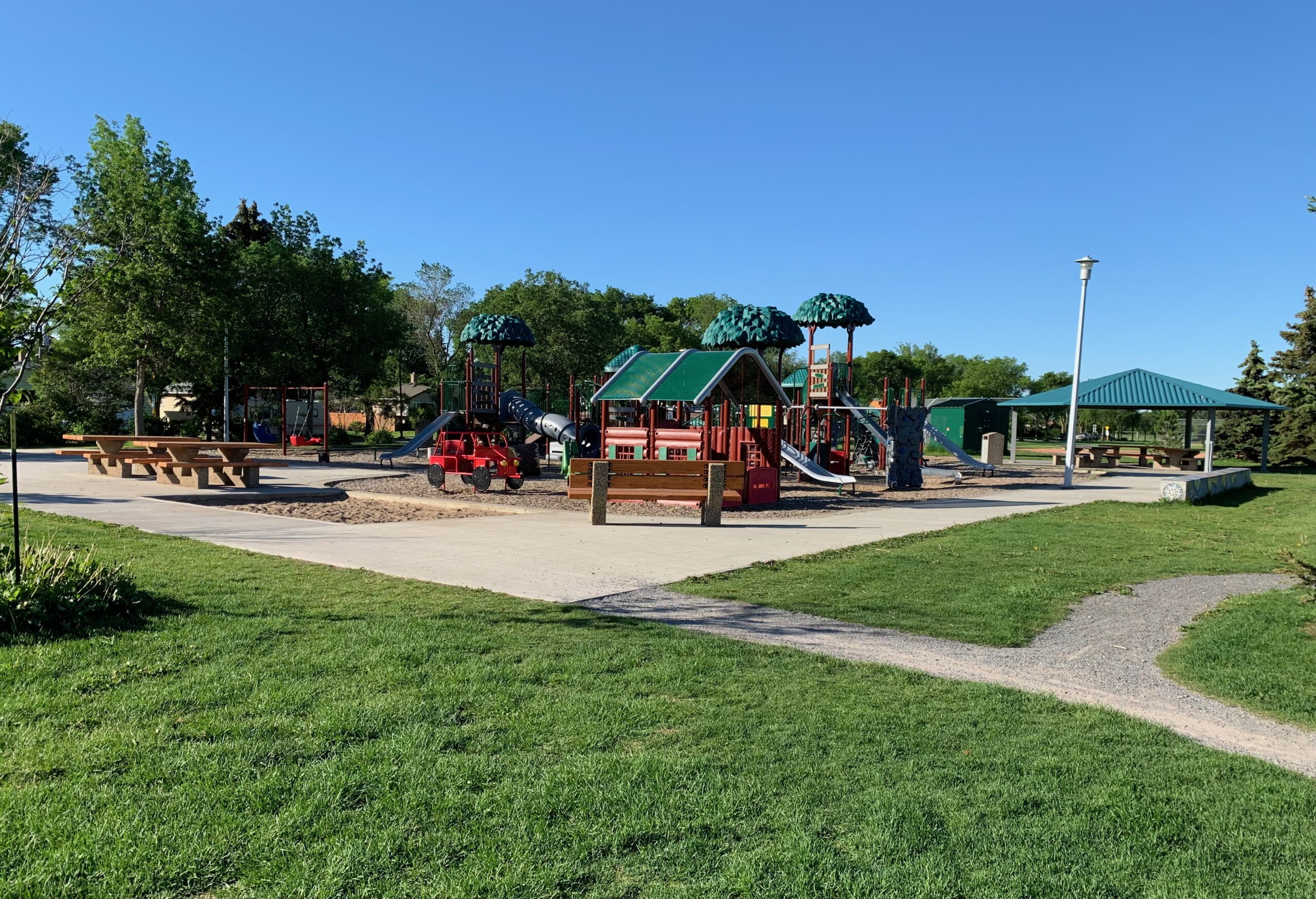 The Avonmore neighbourhood is family friendly with play areas for children.